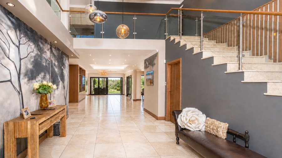 8 Bedroom Property for Sale in Birdwood Estate North West